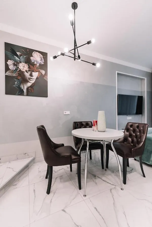 Royal Tower Vip Smart Apartments 1 Киев